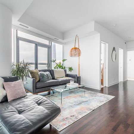 Cloud 9 In Downtown Toronto Apartment Luaran gambar
