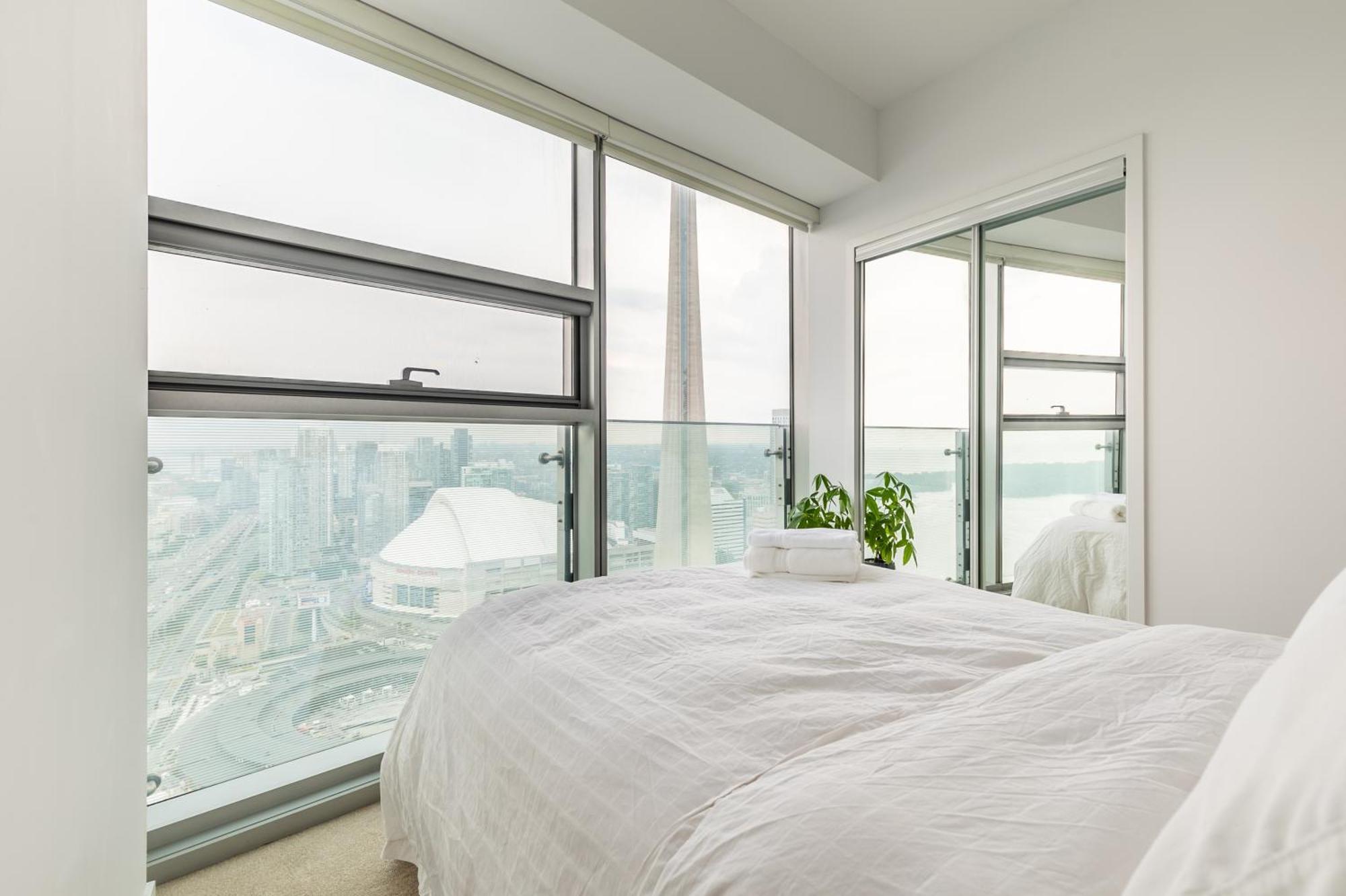 Cloud 9 In Downtown Toronto Apartment Luaran gambar